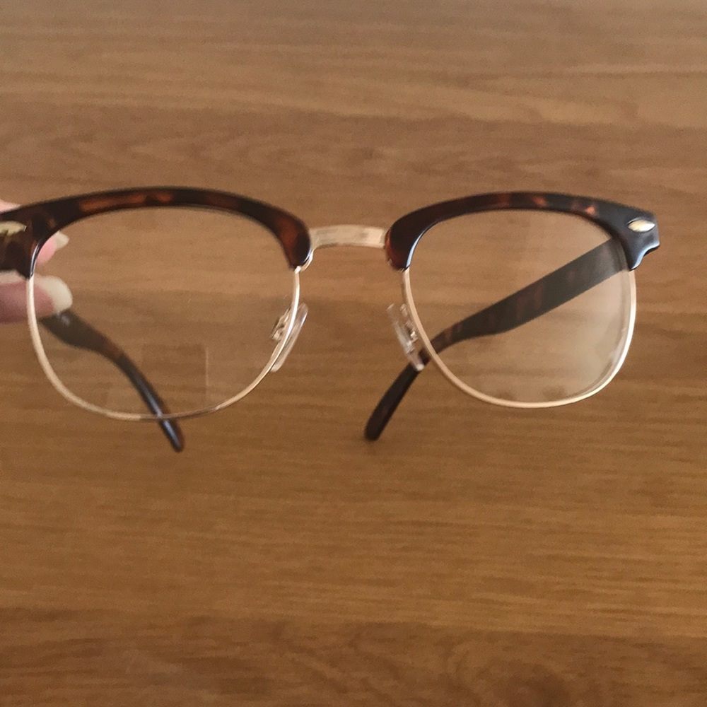Tortoise Shell Frames - image 2